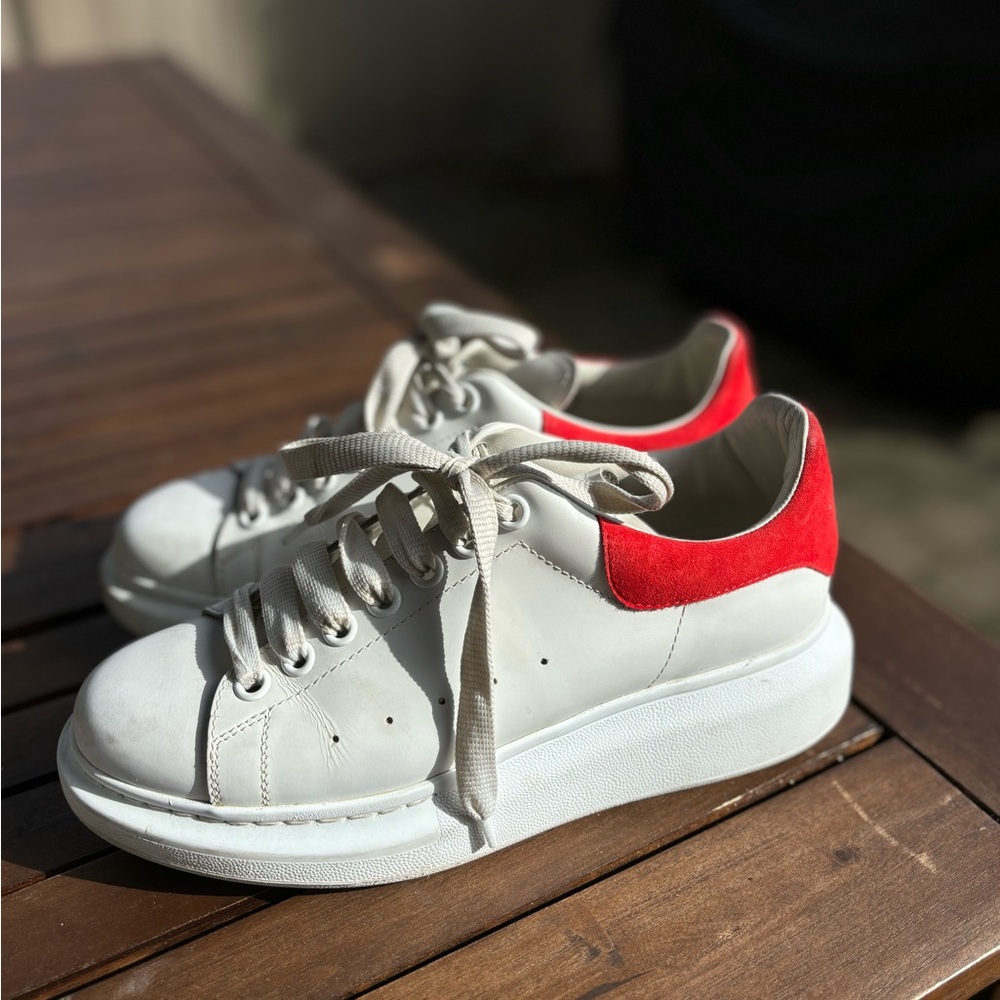 Alexander McQueen ‘oversize leather sneaker’ Made in Italy Size 40 / W 10